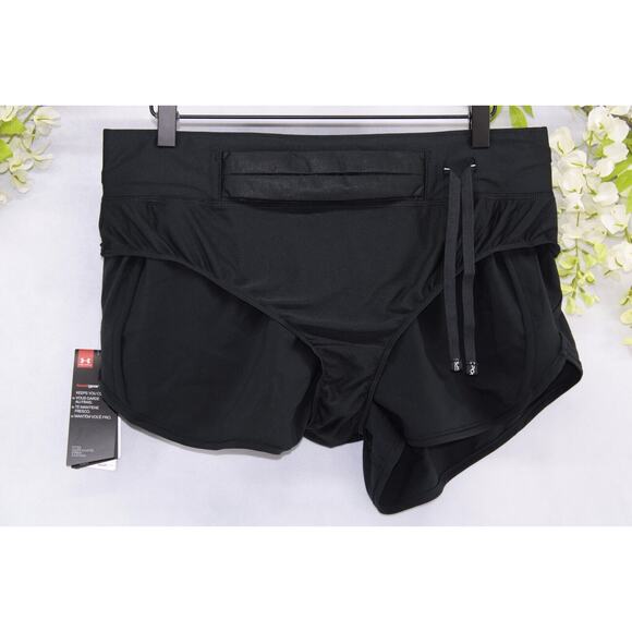 Under Armour Women's Heat Gear Black Loose Fit Reflective Running Shorts L NEW - Picture 4 of 8